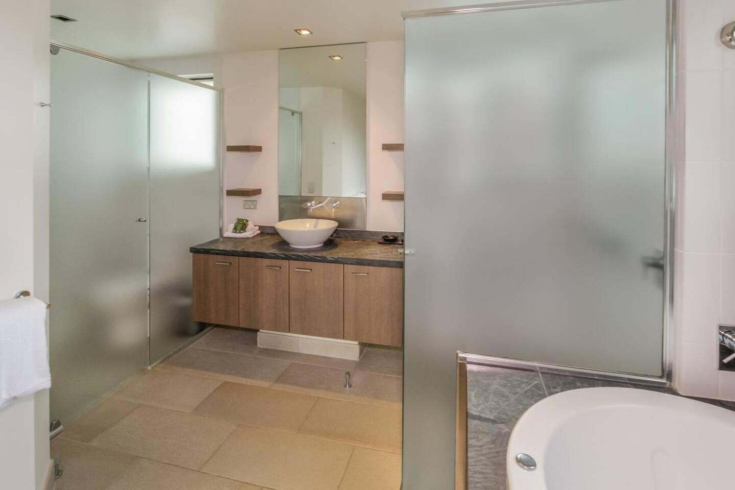 Canthium At Temple - Idyllic Tropical Living Apartment